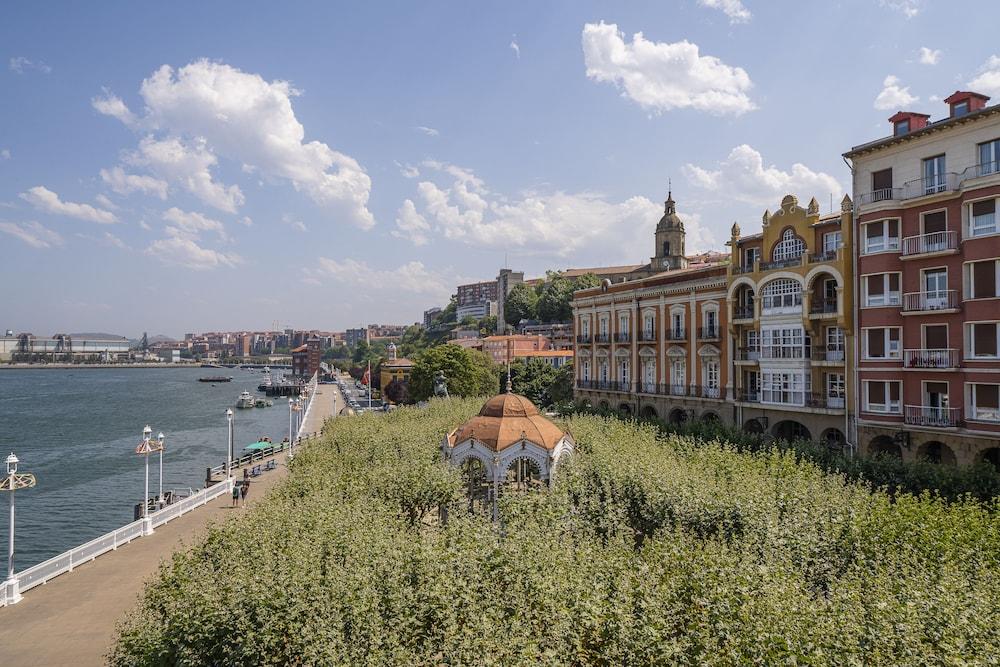 Puente Colgante Boutique Hotel Portugalete Eksteriør bilde
